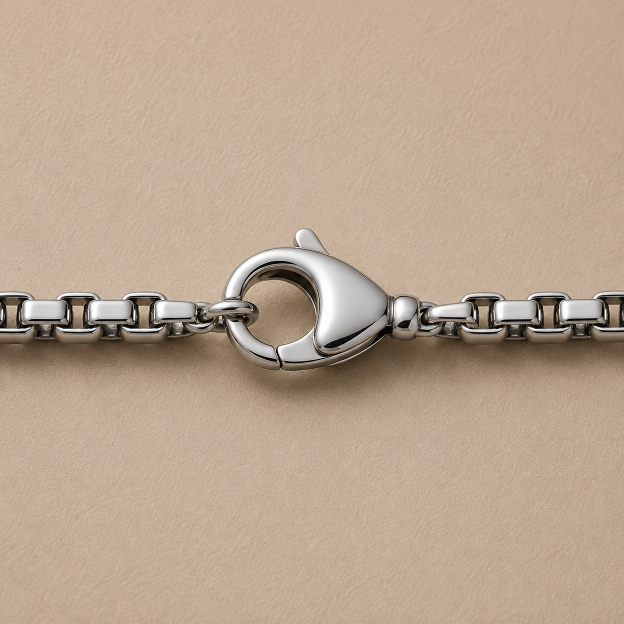 Luxe box chain
