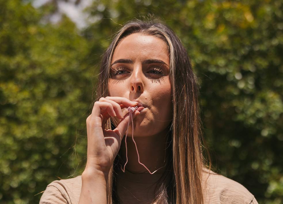 breathing necklace to quit vaping